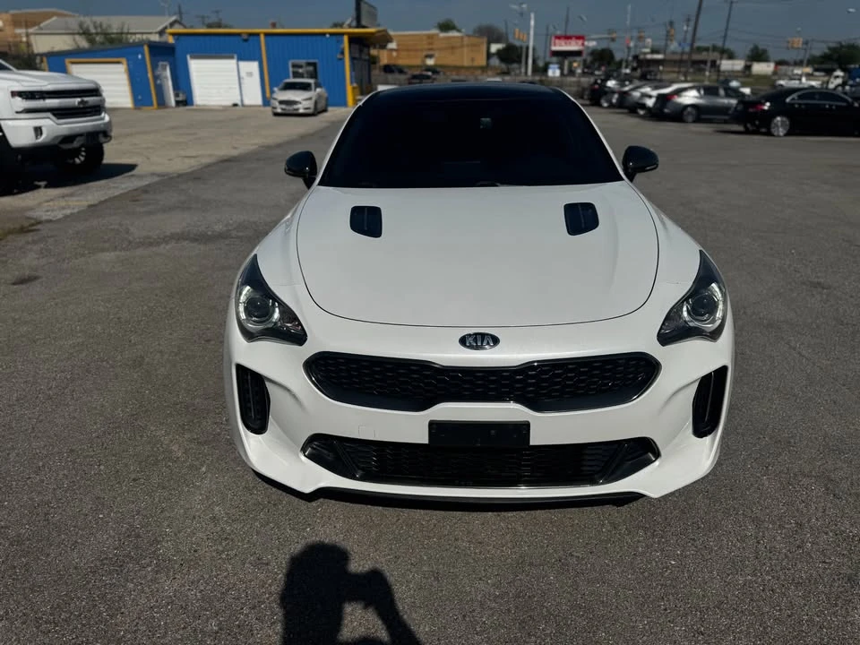 2020 Kia Stinger - Image 15 of 18