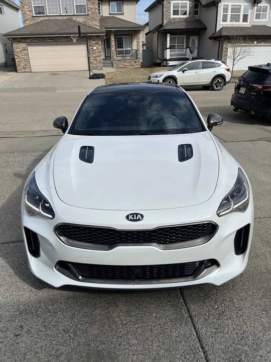 2020 Kia Stinger - Image 2 of 21