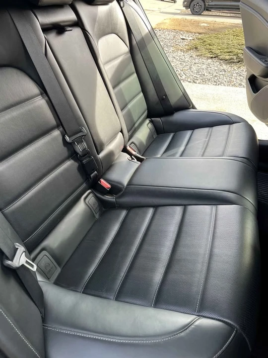 2020 Kia Stinger - Image 13 of 21