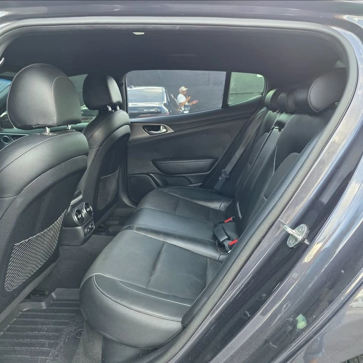 2020 Kia Stinger - Image 8 of 9