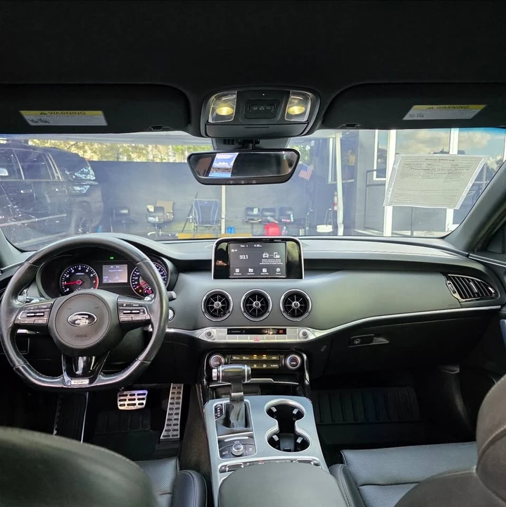 2020 Kia Stinger - Image 9 of 9