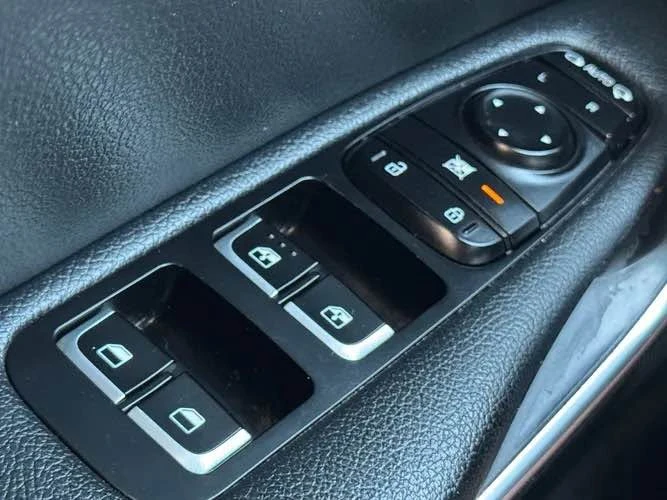 2020 Kia Stinger GT - Image 10 of 20