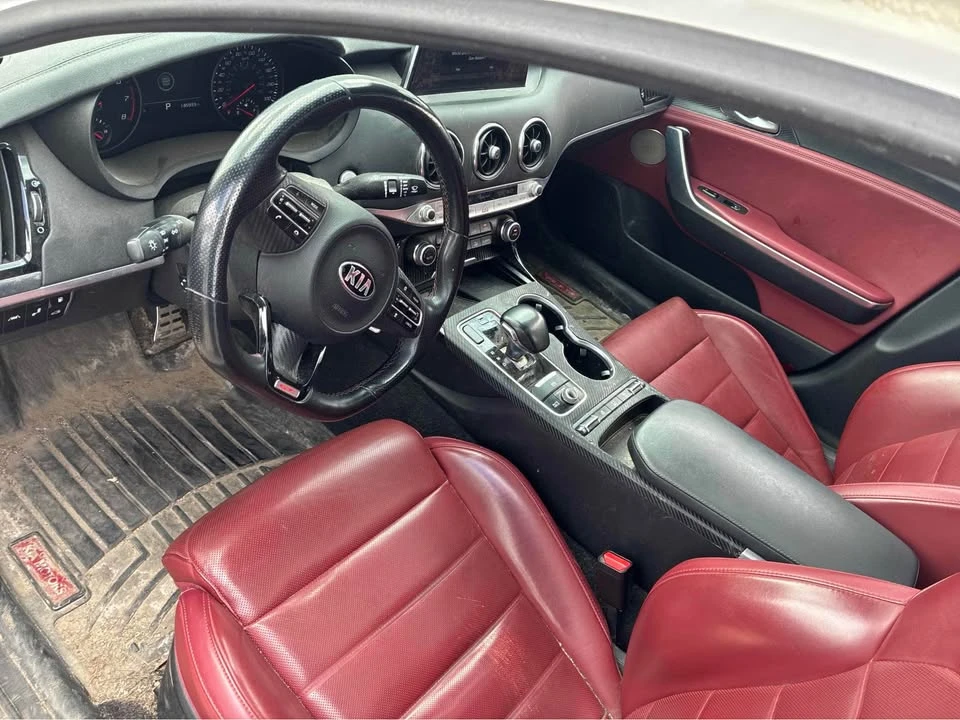 2020 Kia Stinger - Image 3 of 8