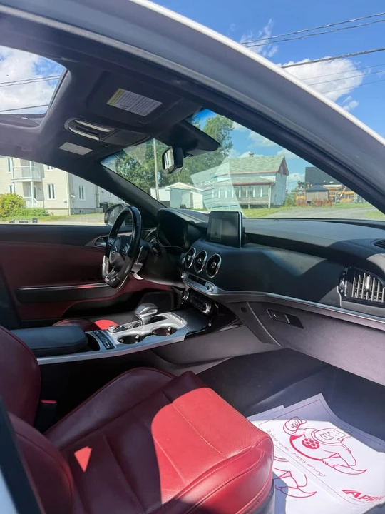 2020 Kia Stinger - Image 15 of 15