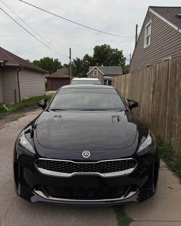 2020 Kia Stinger - Image 3 of 10