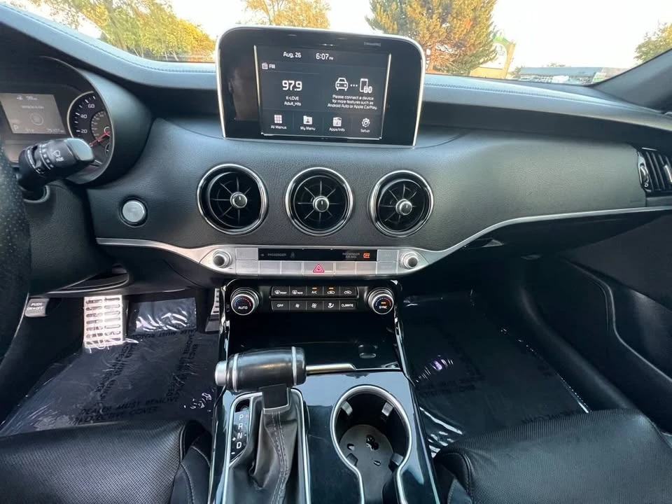 2020 Kia Stinger - Image 14 of 20
