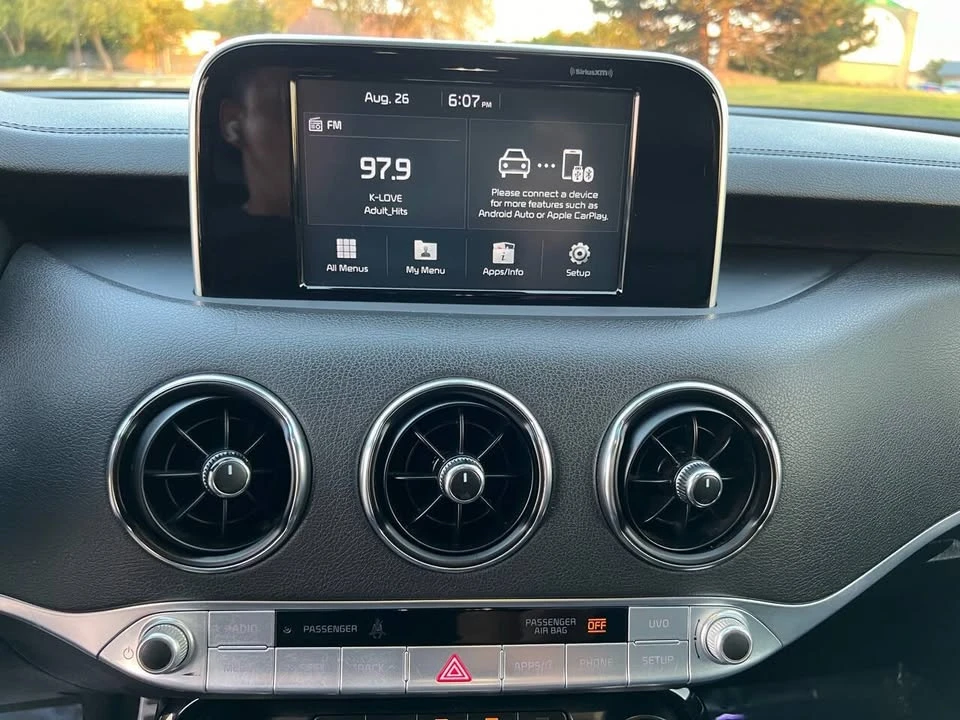 2020 Kia Stinger - Image 15 of 20