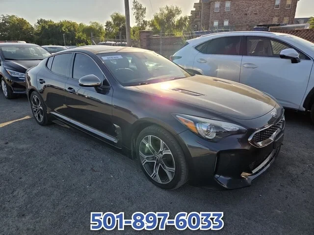 2020 Kia Stinger - Image 2 of 10