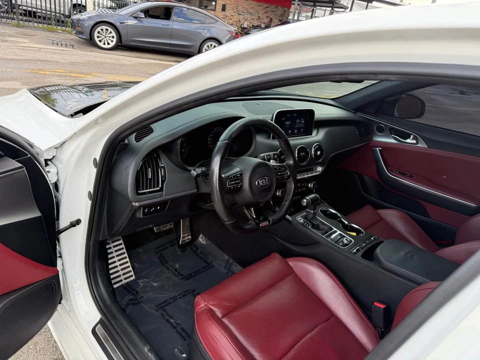 2020 Kia Stinger GT - Image 13 of 14