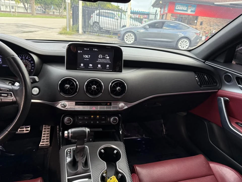 2020 Kia Stinger GT - Image 11 of 14