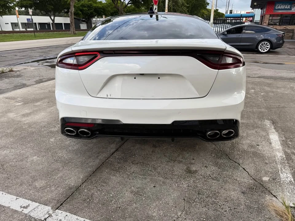2020 Kia Stinger GT - Image 8 of 14