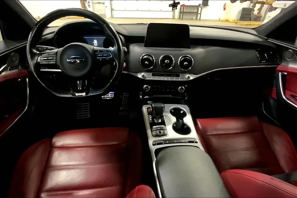 2020 Kia Stinger GT - Image 7 of 13