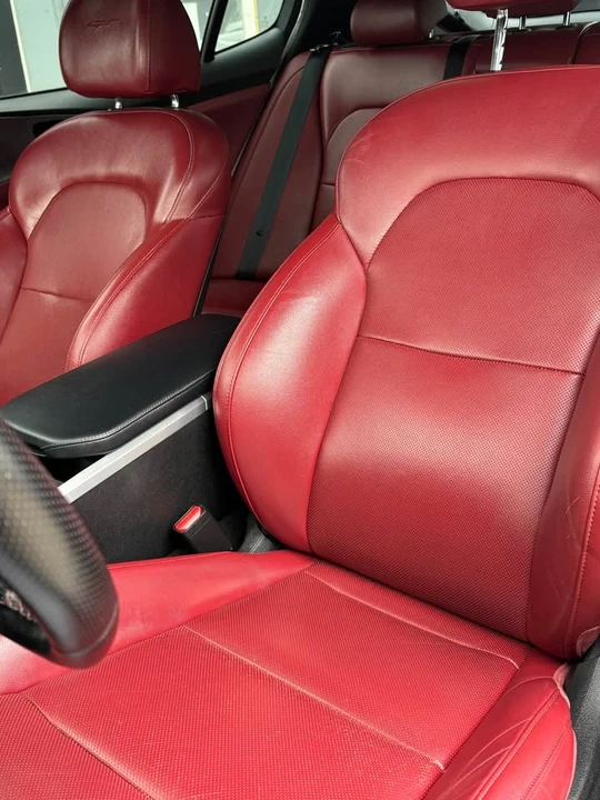 2020 Kia Stinger GT - Image 11 of 14