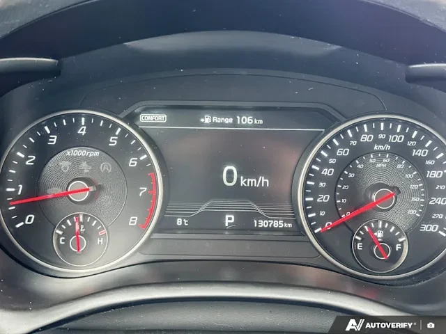 2020 Kia Stinger GT - Image 10 of 16