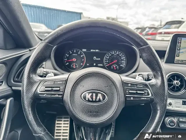 2020 Kia Stinger GT - Image 9 of 16