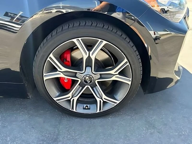 2020 Kia Stinger GT - Image 11 of 20