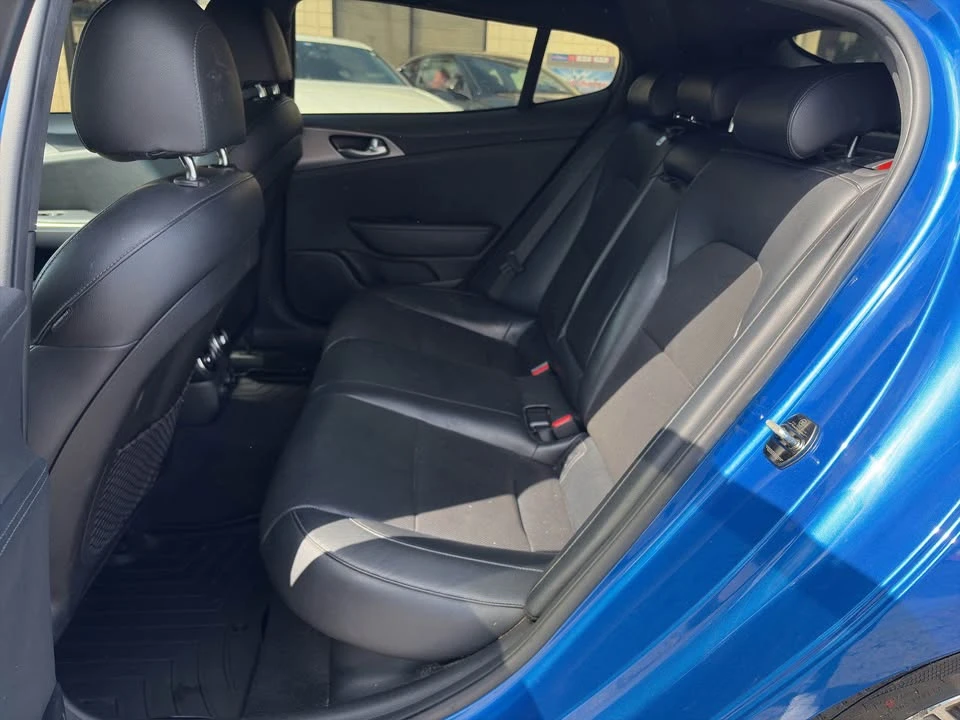 2020 Kia Stinger GT - Image 9 of 20