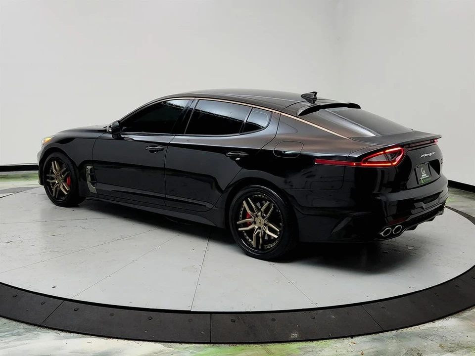 2020 Kia Stinger GT - Image 7 of 12