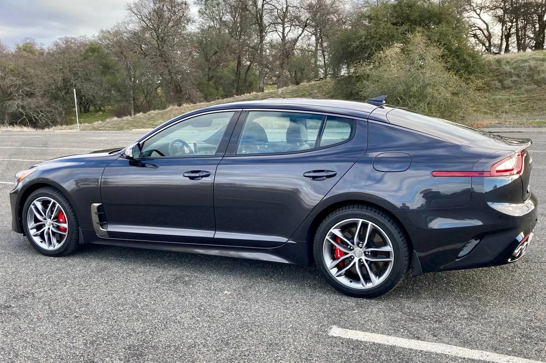 2020 Kia Stinger GT - Image 3 of 31