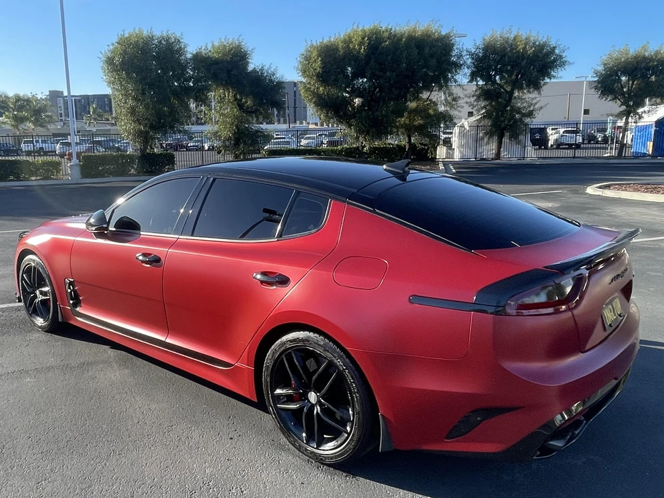 2020 Kia Stinger GT - Image 19 of 31