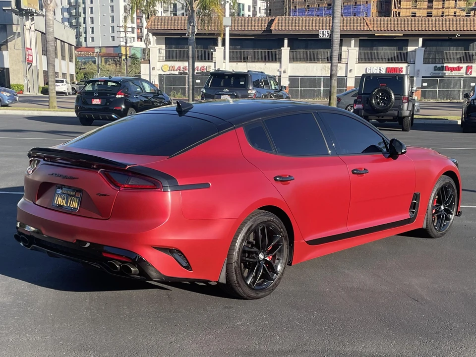2020 Kia Stinger GT - Image 26 of 31
