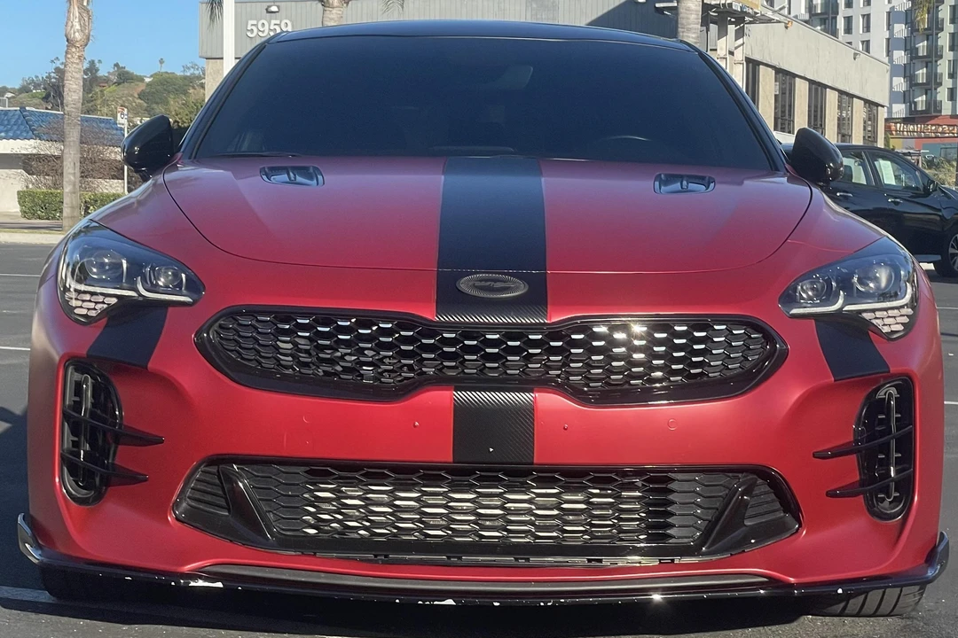 2020 Kia Stinger GT - Image 2 of 31