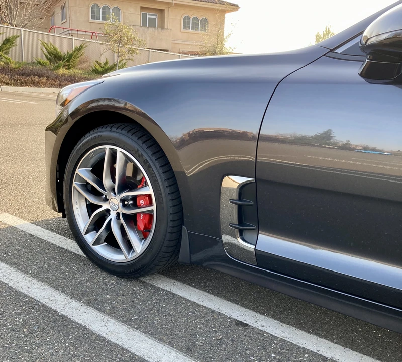 2020 Kia Stinger GT - Image 25 of 31
