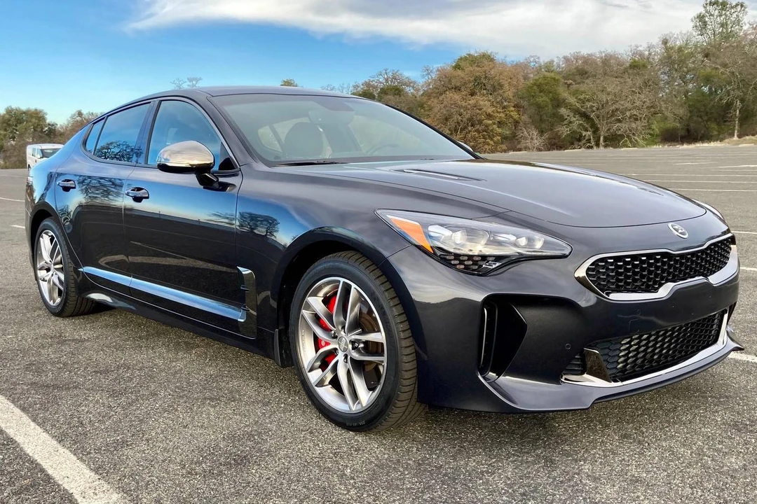 2020 Kia Stinger GT - Image 21 of 31
