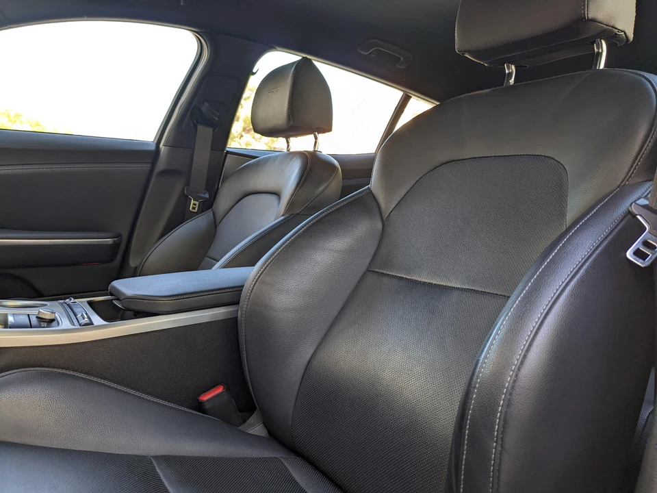 2020 Kia Stinger GT - Image 28 of 31