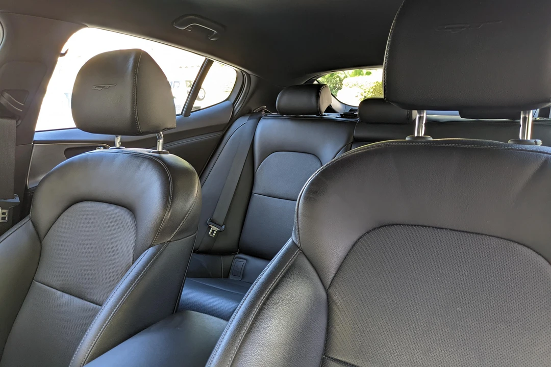 2020 Kia Stinger GT - Image 25 of 31