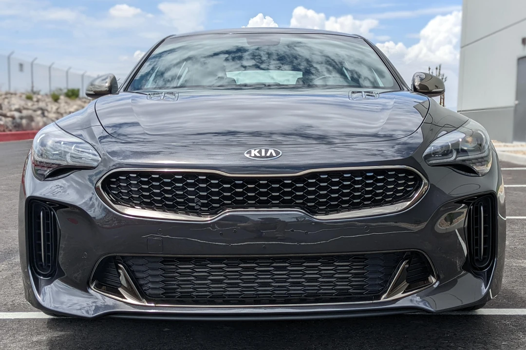 2020 Kia Stinger GT - Image 2 of 31