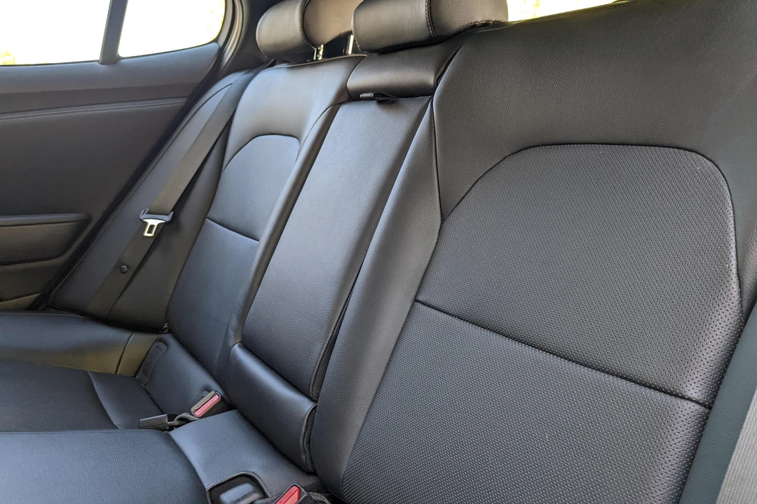2020 Kia Stinger GT - Image 26 of 31