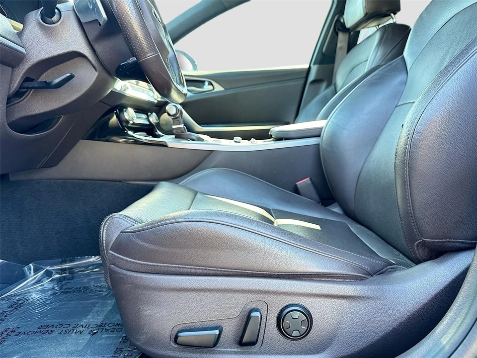 2020 Kia Stinger GT - Image 18 of 21