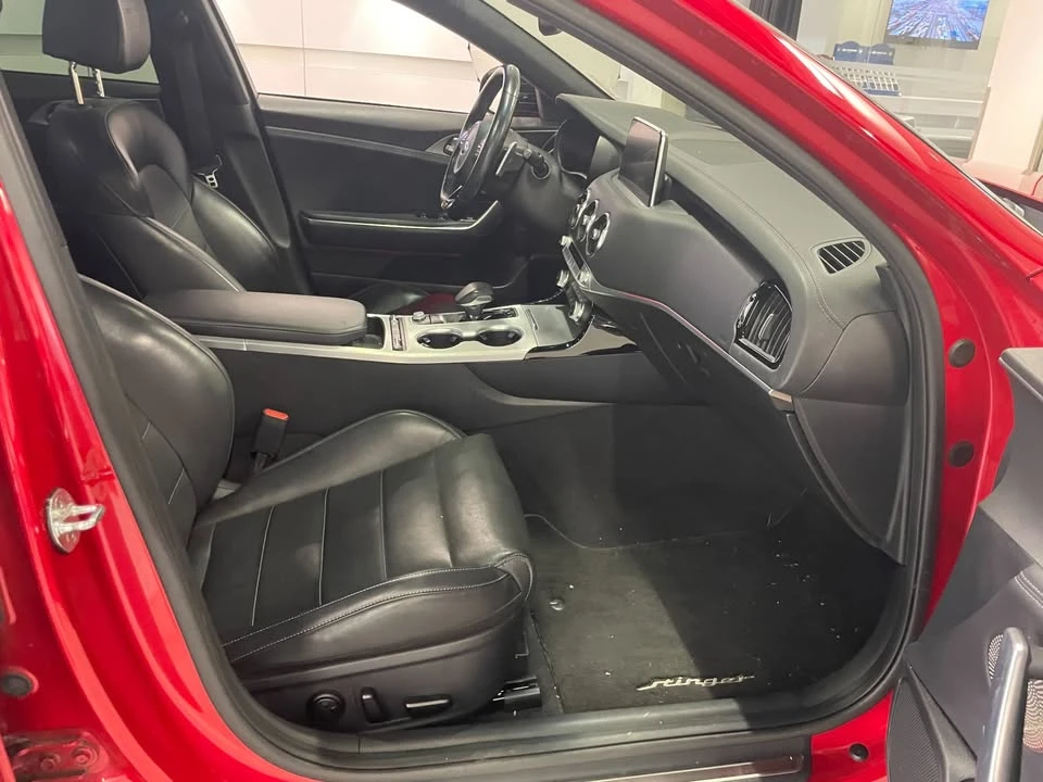 2020 Kia Stinger GT - Image 10 of 11