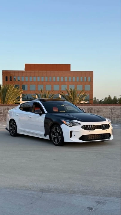 2020 Kia Stinger - Image 7 of 18