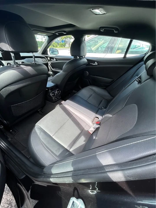 2020 Kia Stinger GT - Image 8 of 10
