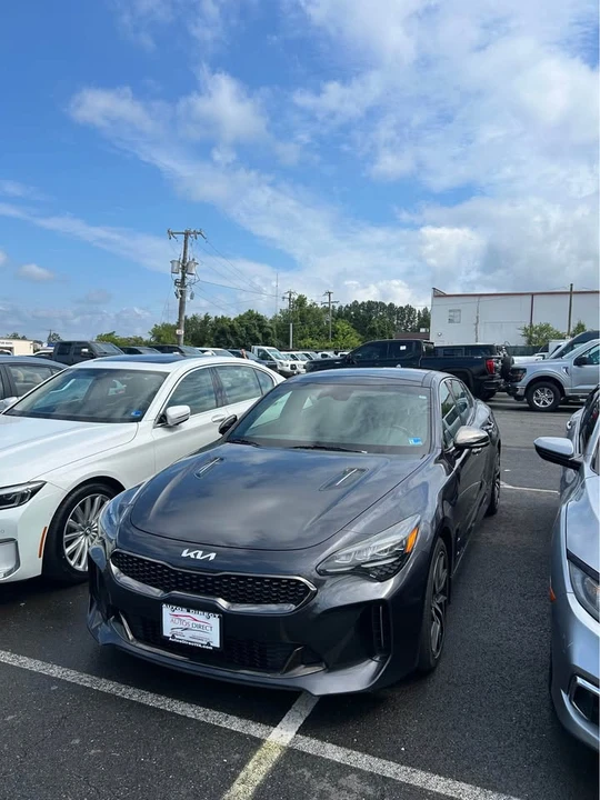 2020 Kia Stinger GT - Image 2 of 10