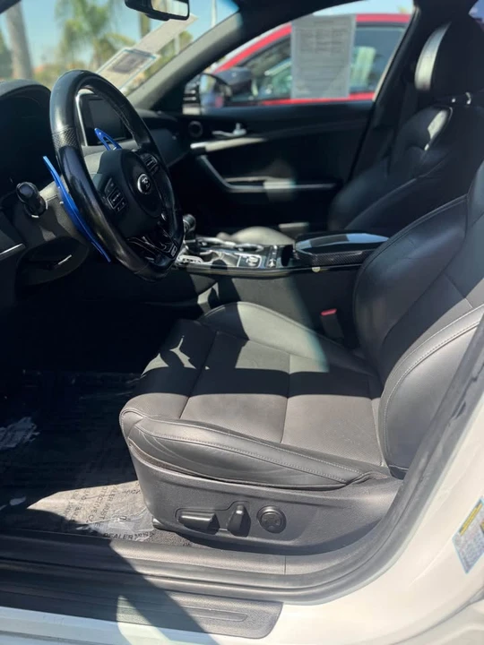 2020 Kia Stinger GT - Image 9 of 13