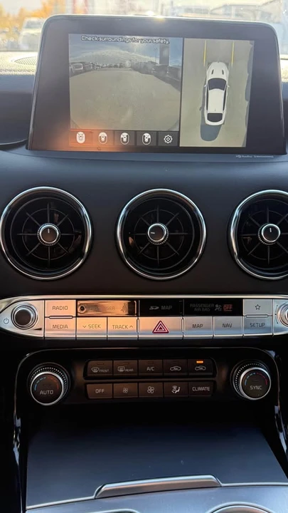 2020 Kia Stinger GT - Image 15 of 17