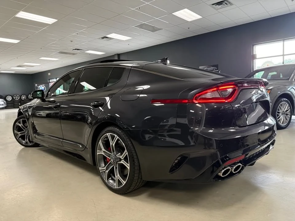 2020 Kia Stinger GT - Image 13 of 20