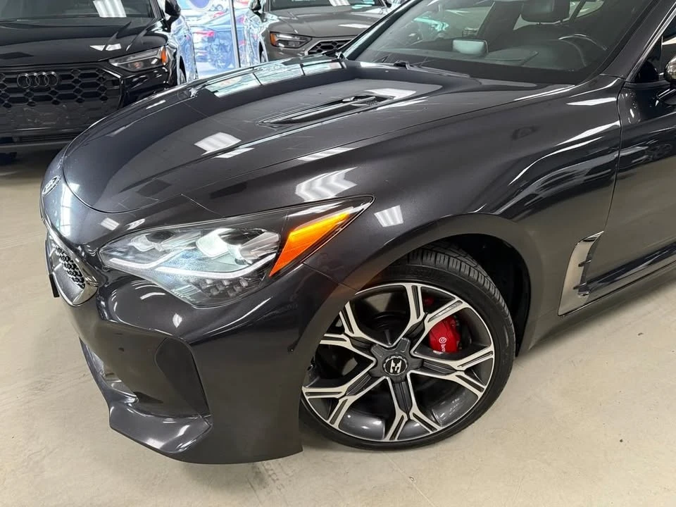 2020 Kia Stinger GT - Image 16 of 20