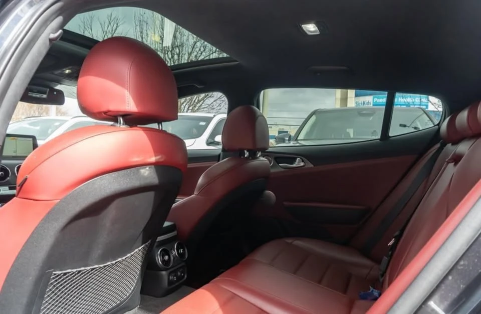 2020 Kia Stinger GT - Image 9 of 13