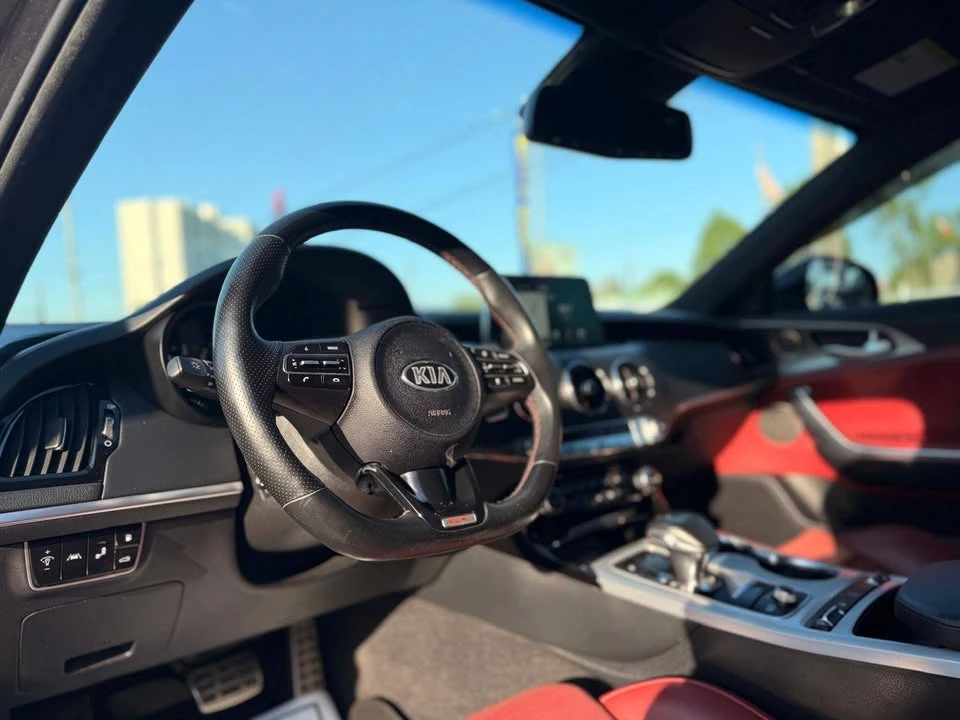 2020 Kia Stinger GT - Image 12 of 20