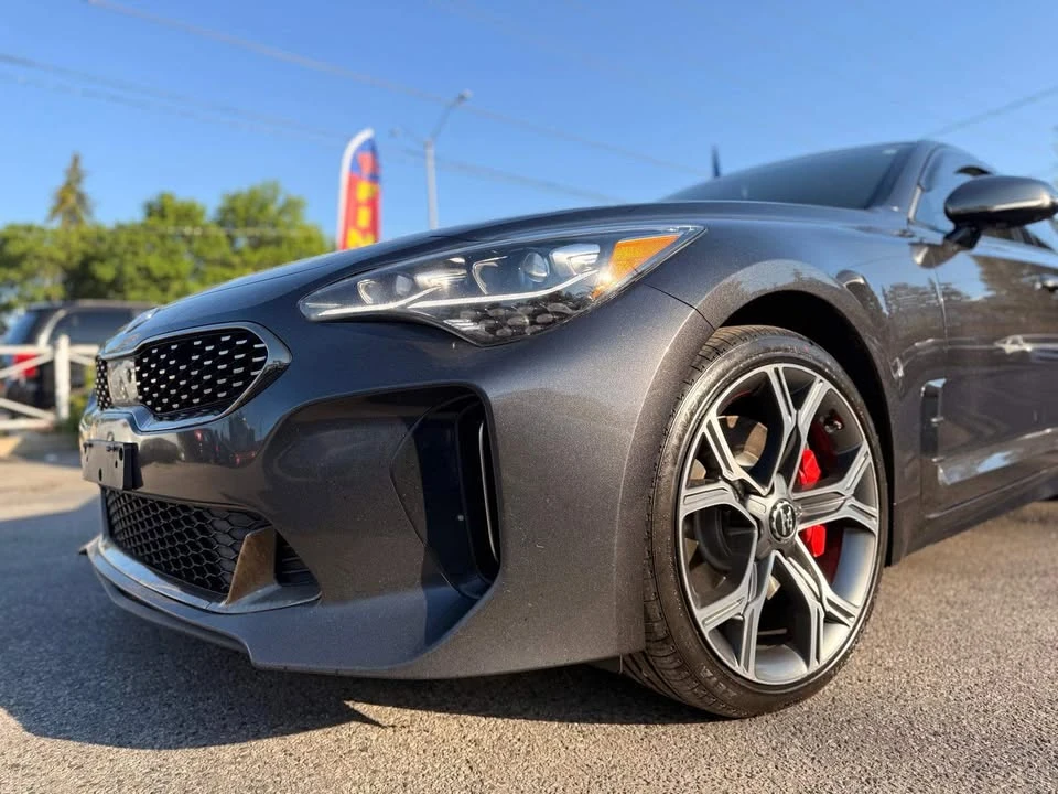 2020 Kia Stinger GT - Image 10 of 20