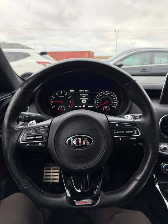 2020 Kia Stinger GT - Image 4 of 10