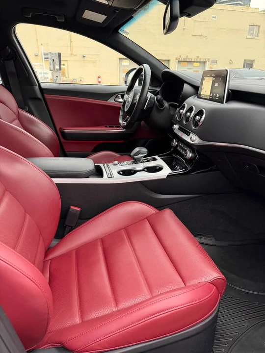 2020 Kia Stinger GT - Image 2 of 10
