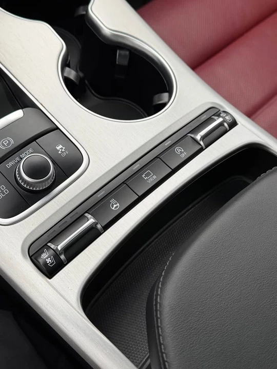 2020 Kia Stinger GT - Image 8 of 10