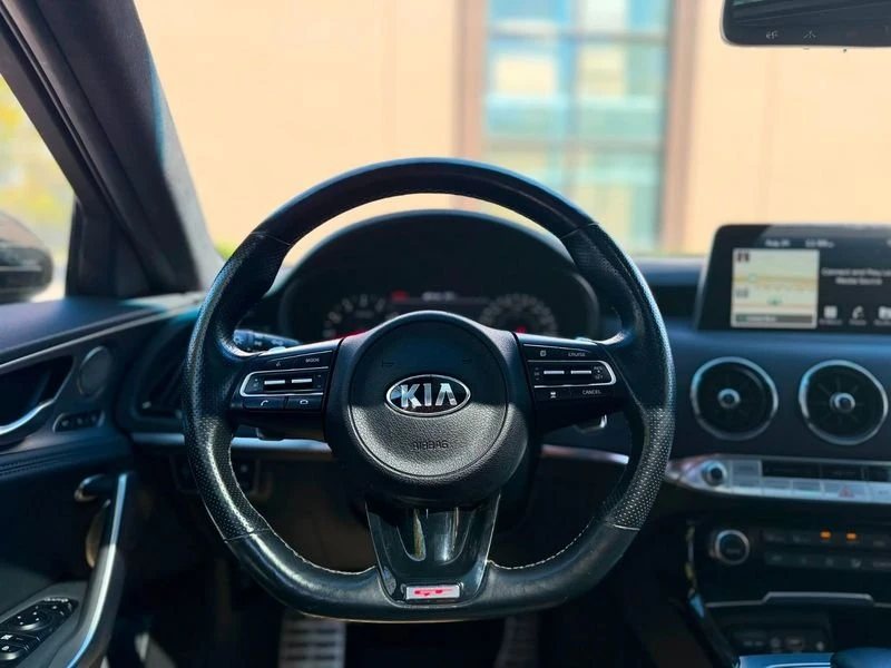2020 Kia Stinger GT - Image 12 of 20