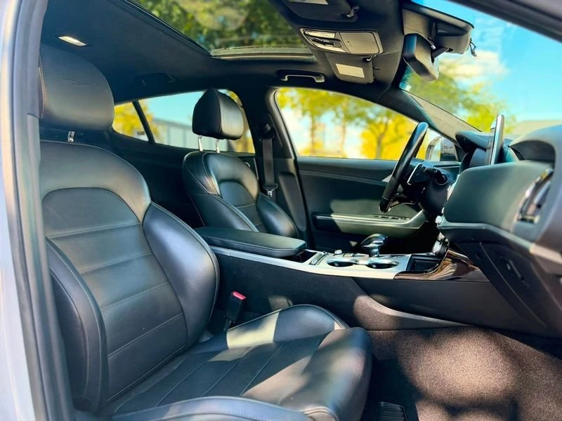 2020 Kia Stinger GT - Image 9 of 20