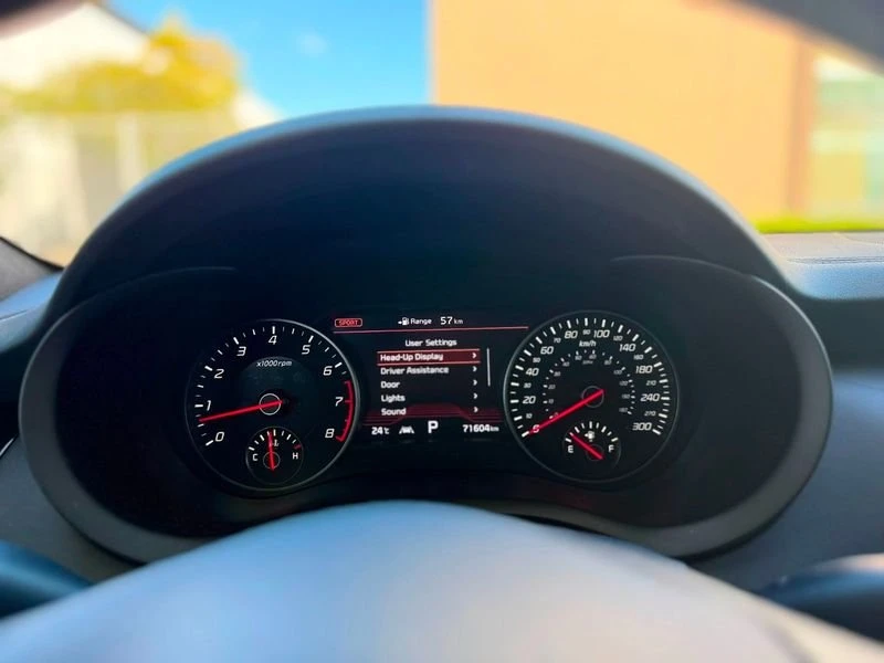 2020 Kia Stinger GT - Image 16 of 20